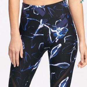 Donna Karan galaxy crop leggings M tye die